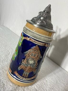 Vintage Schwarzwald Germany Cuckoo Clock 3D Relief Ceramic Lidded Beer Mug